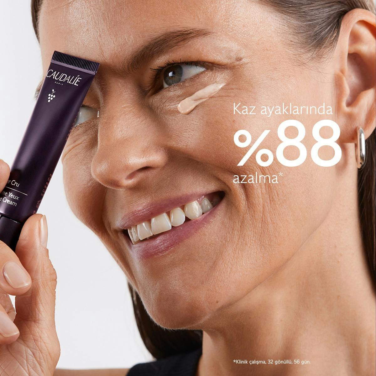 Caudalie Premier Cru Kapsamlı Yaşlanma Karşıtı Göz Bakım Kremi 15 ml - Melori