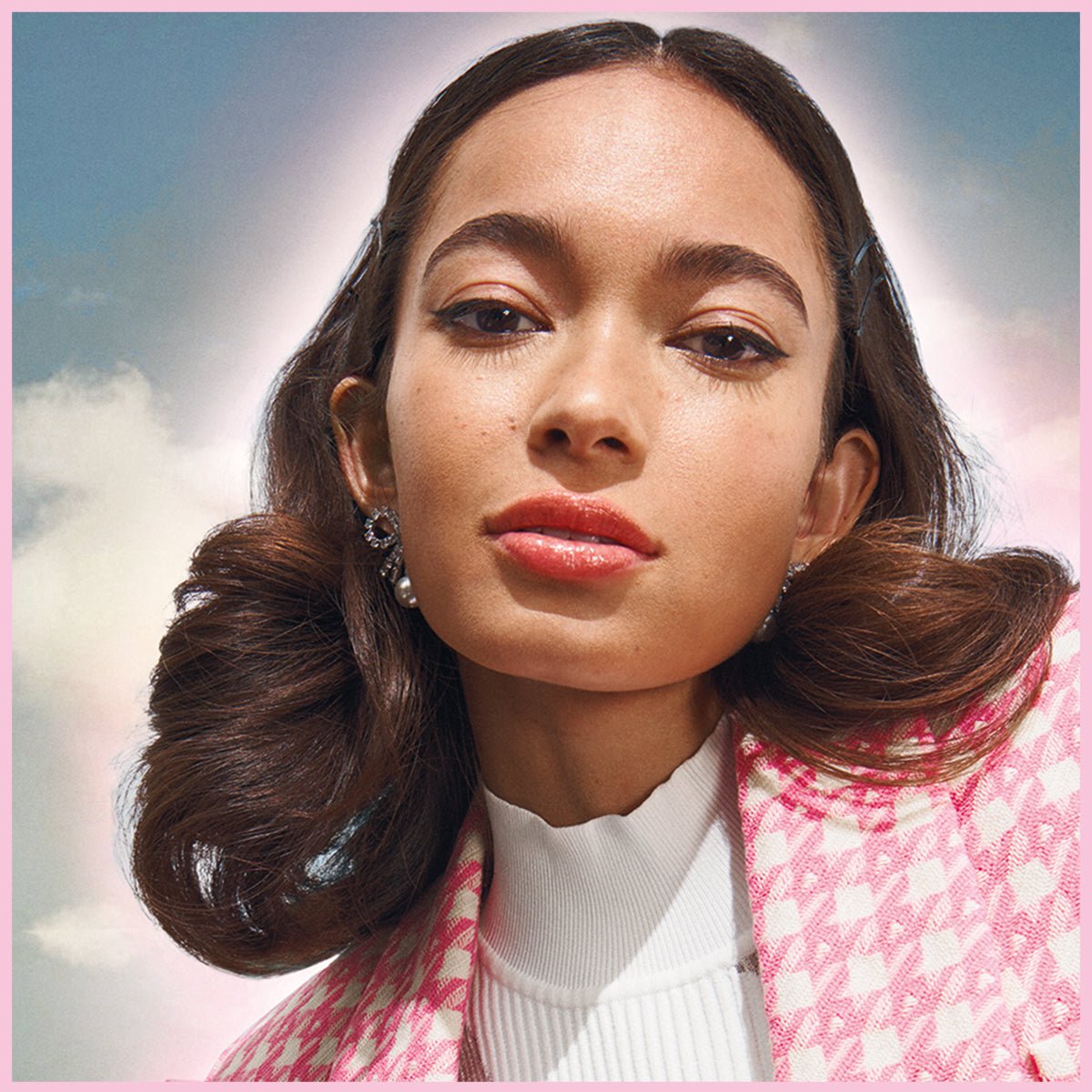 Maybelline Instant Perfector Glow 4 Etki 1 Arada Fondöten - 1.5 Light Medium - Melori