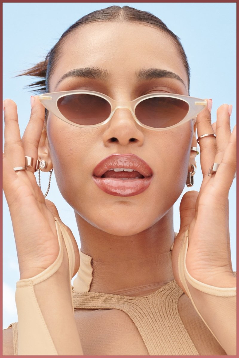 Maybelline New York Lifter Liner Dudak Kalemi - 04 Out of Line - Melori