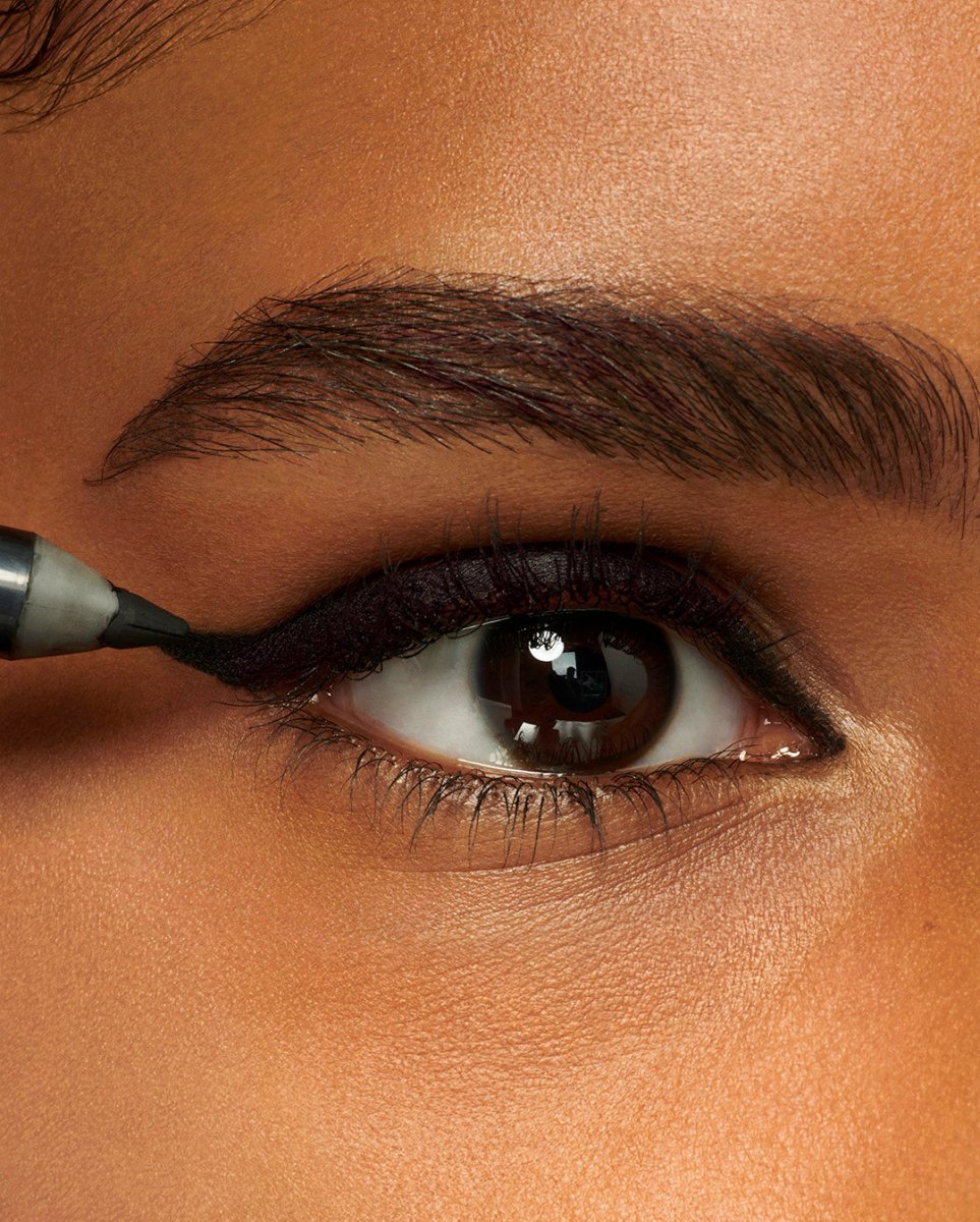 Maybelline New York Tattoo Liner Jel Göz Kalemi - 900 Deep Onyx (Siyah) - Melori