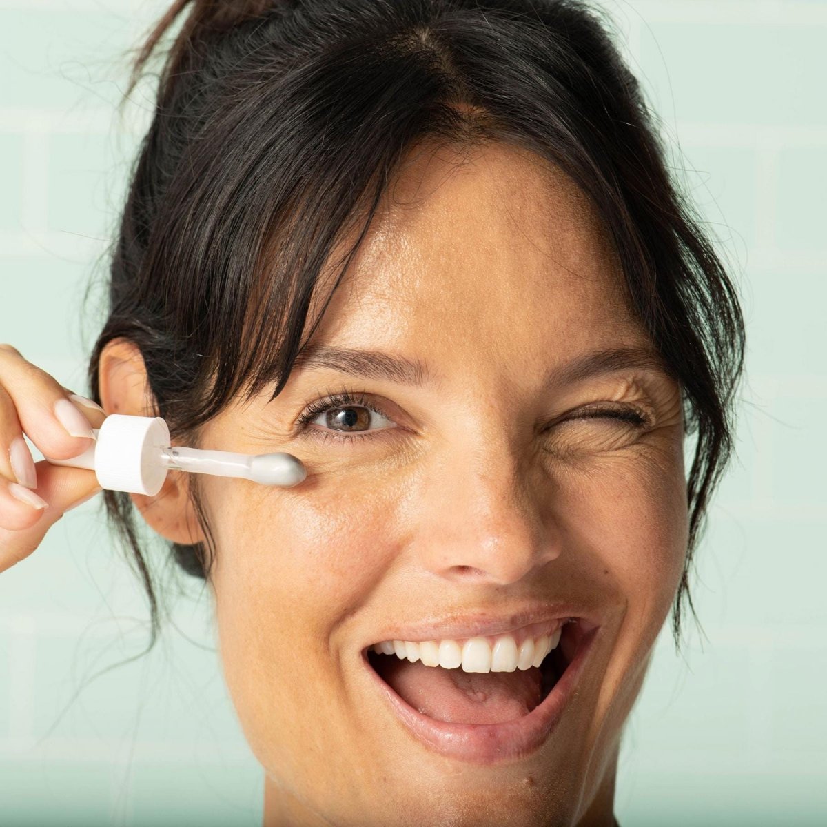 SVR Ampoule Refresh Yeux Göz Çevresi Serumu 15 ml - Melori