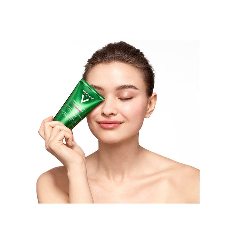 Vichy Normaderm Yağlı Ciltlere Özel Parlama Karşıtı Temizleyici 125ml - Melori