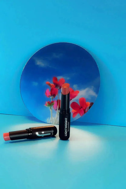 Flormar Lightweight Lip Powder Highly Pigmented &amp; Ultra Light Lipstick with Matte Finish 3g - 005 Coffee Lover