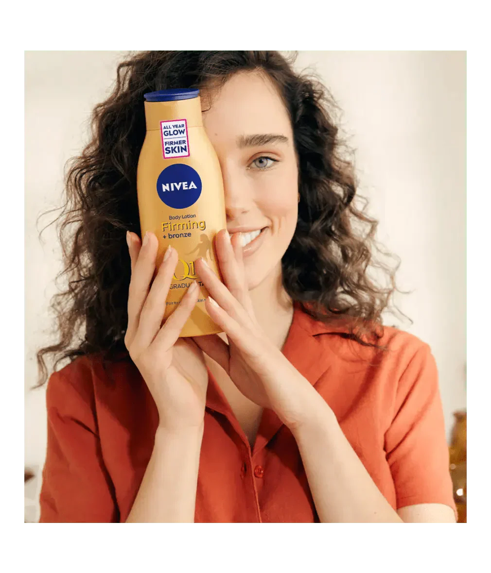 Nivea Q10 Gradual Tan Body Moisturiser Fair to Medium 200ml / 6.8 fl oz - 2 Pack