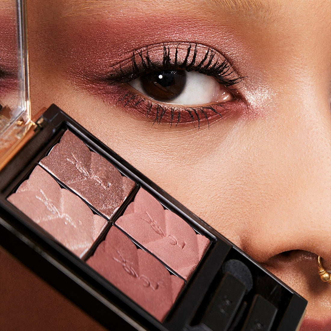 Yves Saint Laurent Couture Mini Clutch Far 100 -Gueliz Dream